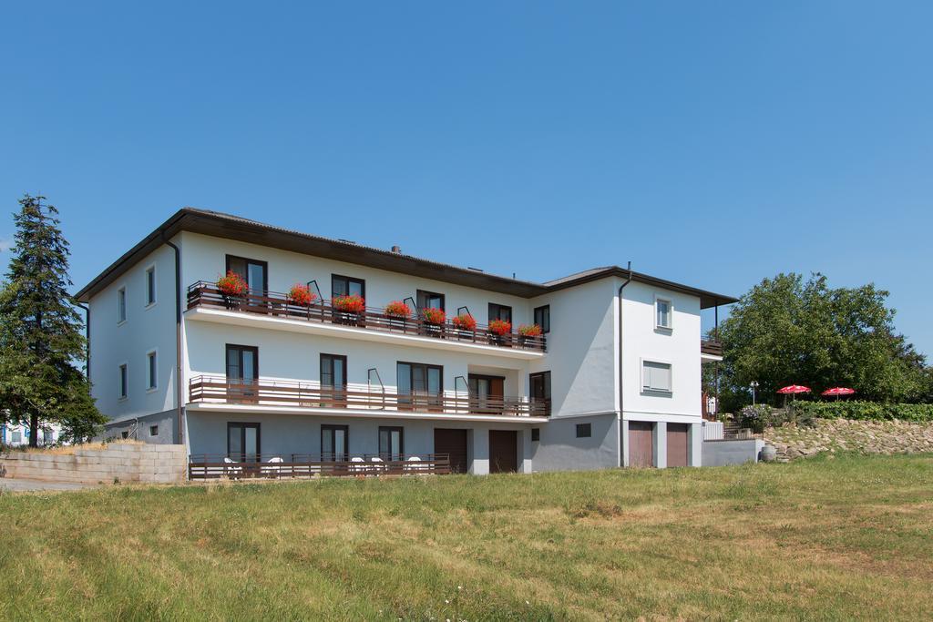 Gasthof-Pension Wein Брайтенбрунн Екстер'єр фото